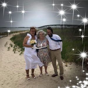 Meet your Posher, Lorrie